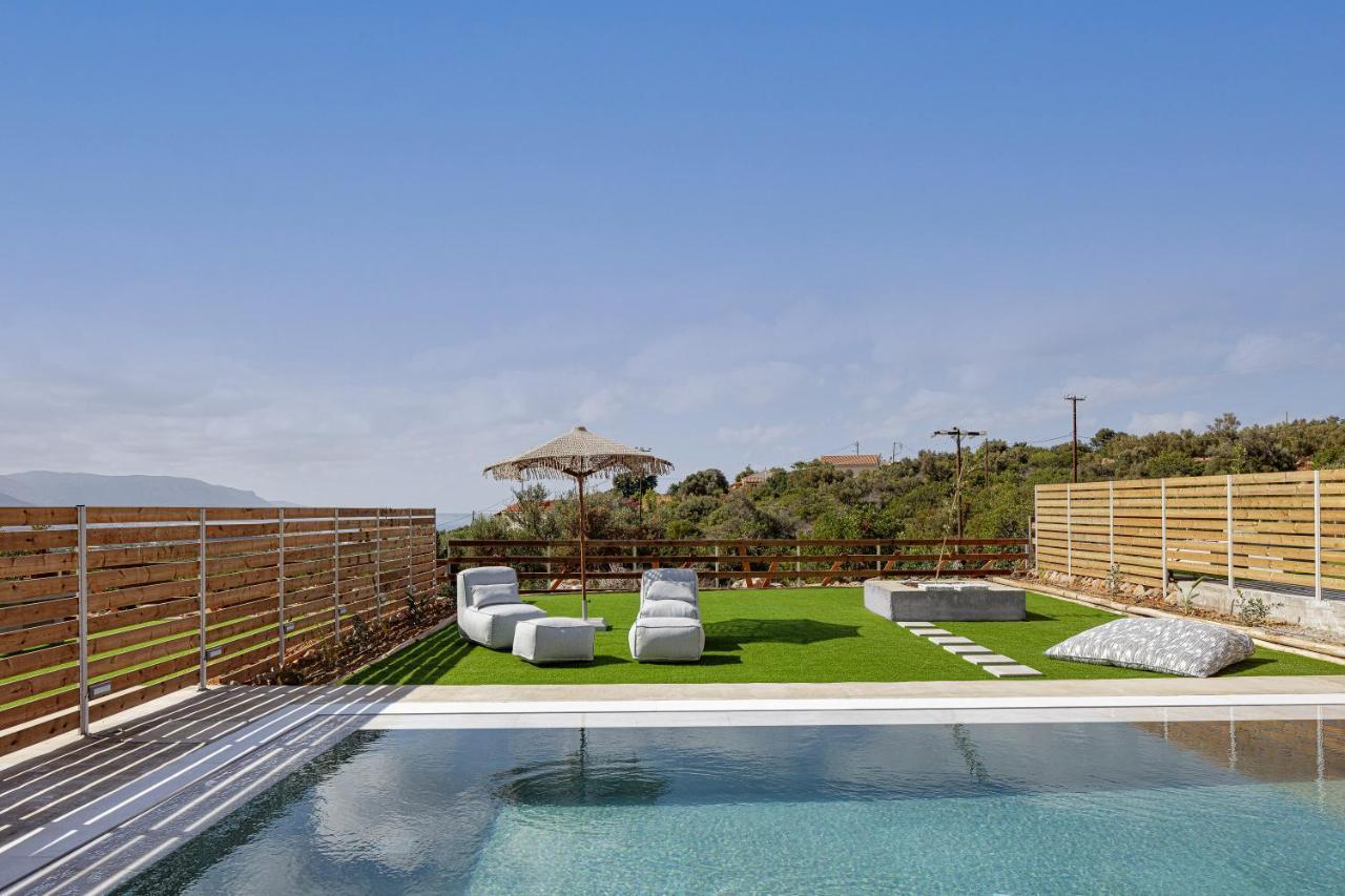 Carob Villas, An Eco-friendly Hideaway *