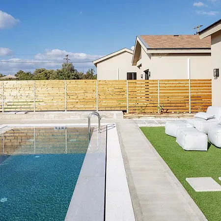 Carob Villas, An Eco-Friendly Hideaway Sissi  Exterior photo