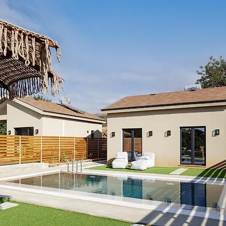 Carob Villas, An Eco-Friendly Hideaway Sissi  Exterior photo