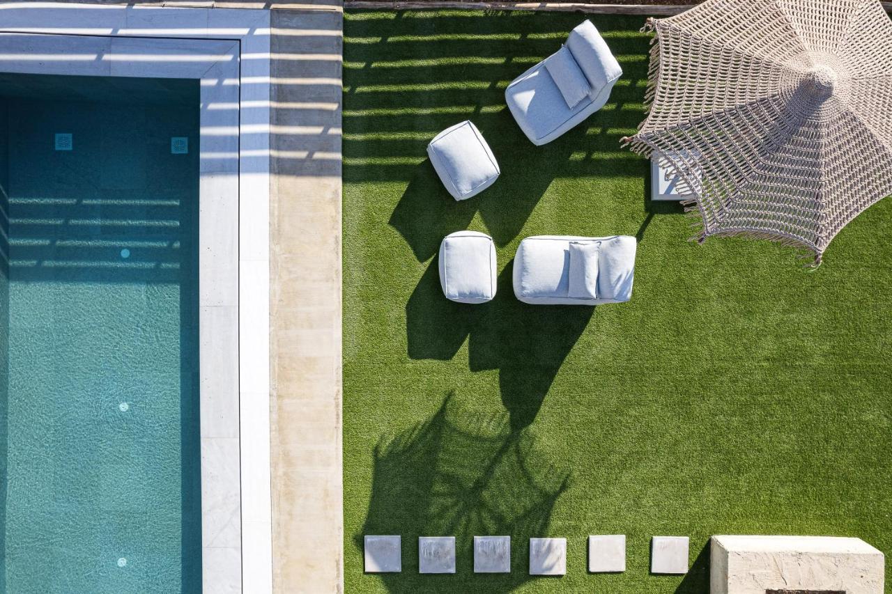 Carob Villas, An Eco-friendly Hideaway Vila *